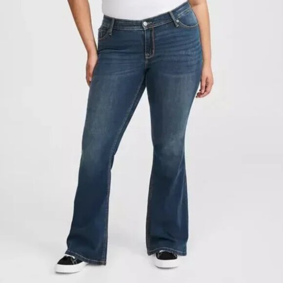Torrid Plus Size Blue Denim Luxe Slim Boot Cut Jeans - Picture 1 of 8